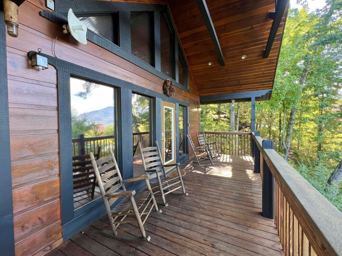 Others, Picture Perfect 2 Bedroom Cabin by RedAwning, Sevier