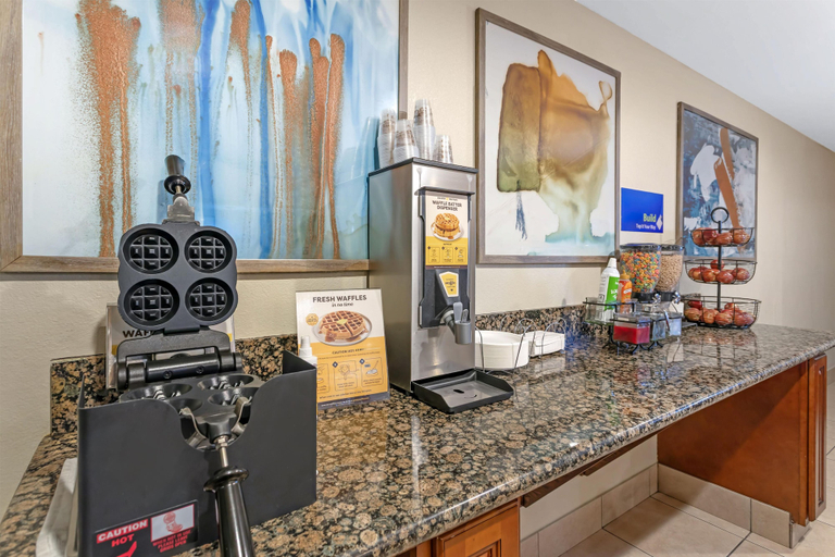 Food & Drinks 5, Best Western Amador Inn, Amador