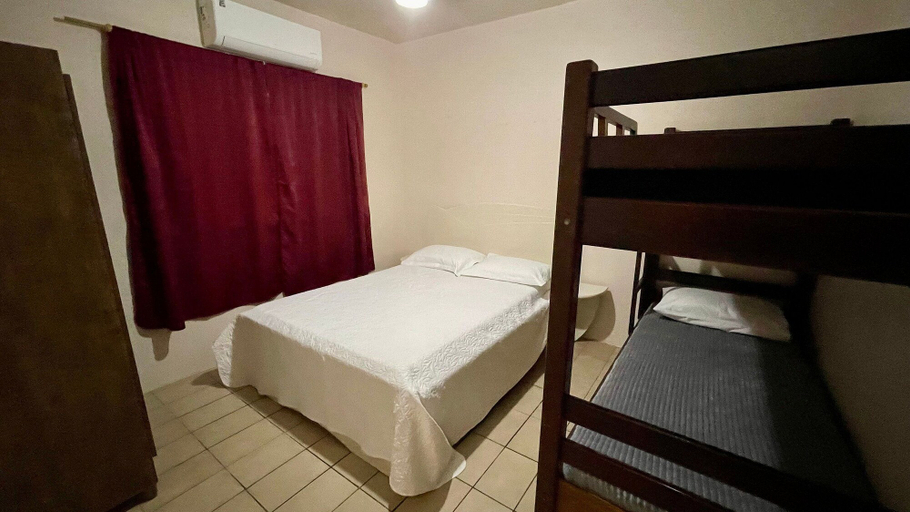 Bedroom 2, AP 03B Ala Morrinhos Residencial Solavir, Bombinhas