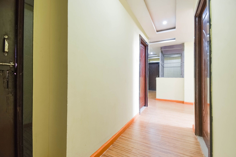 Others 4, Hotel O Swastik, Nagpur