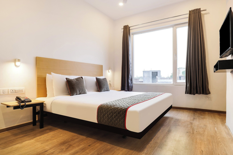 Others 3, Townhouse Golden Avenue Road, Amritsar