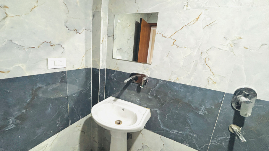 Others 5, The Elegent Stay, Gautam Buddha Nagar