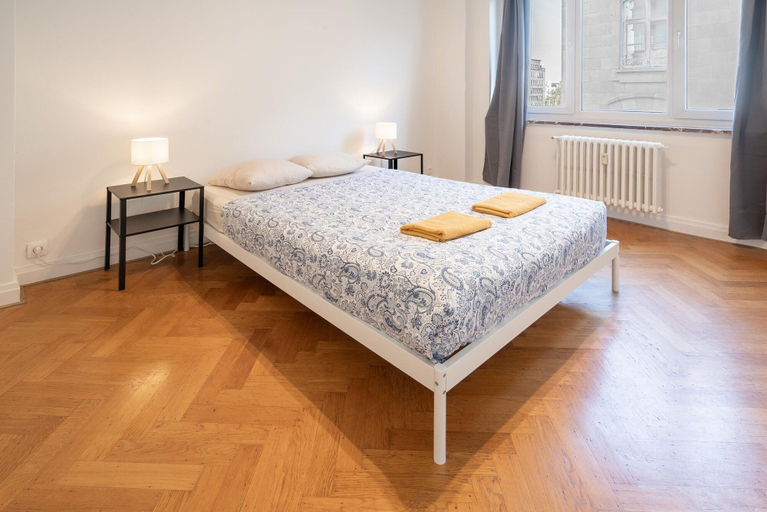Others 3, Family Living Room With 3 Bedrooms, Antwerpen