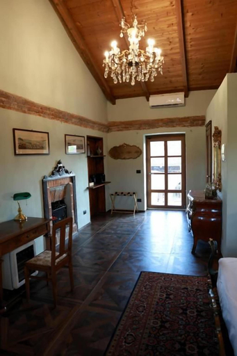 Others 3, B&B Cascina Tavella, Torino