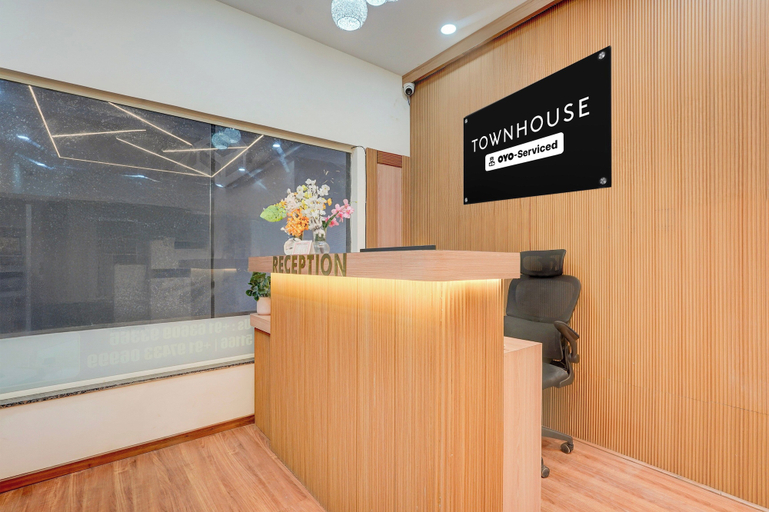 Others 4, Townhouse Neotown Crossway, Bangalore