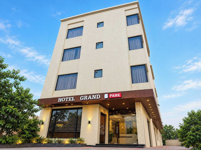 Exterior & Views 2, Hotel O Grand Park, Amritsar