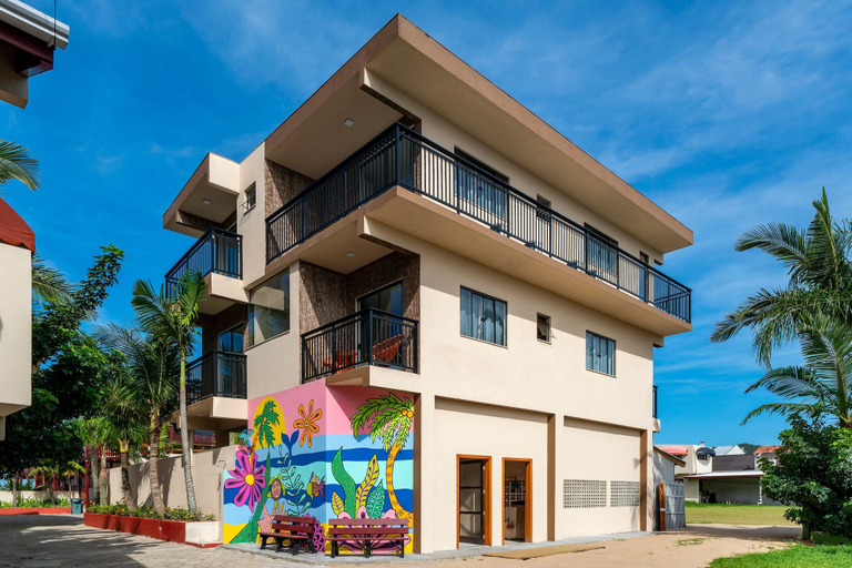 Exterior & Views 2, Suíte 3 Ala pôr sol Residencial Solavir, Bombinhas