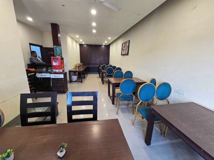 Others 3, Hotel O shingari royale, Amritsar