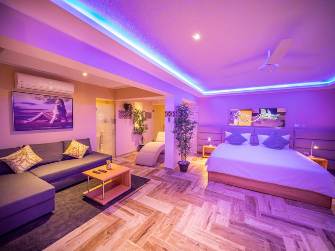 Others 4, Luxury Villa With Pool, Jacuzzi & Beach Access, Sosua