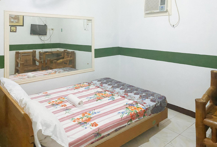 Bedroom 4, RedDoorz @ Classique Pan Oriental Hotel and Resort, Batangas City