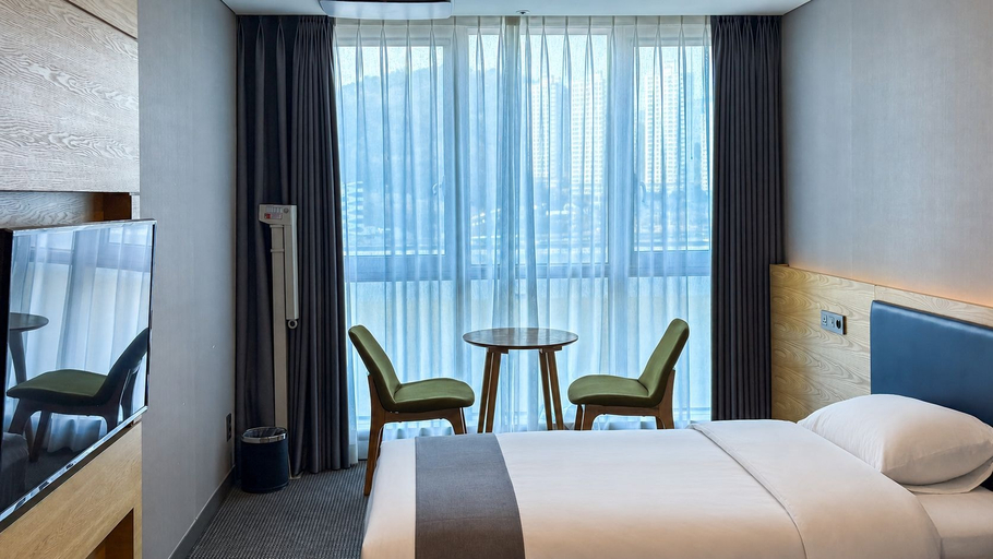 Bedroom 4, Centum Suite Hotel, Haeundae