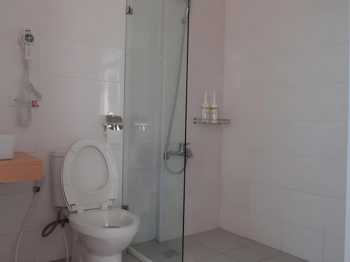 Bathroom 4, Xiati Inn, Pingtung