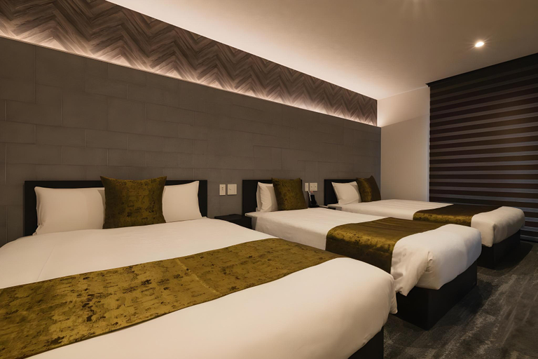 Bedroom 2, Grand Base Crane, Fukuoka