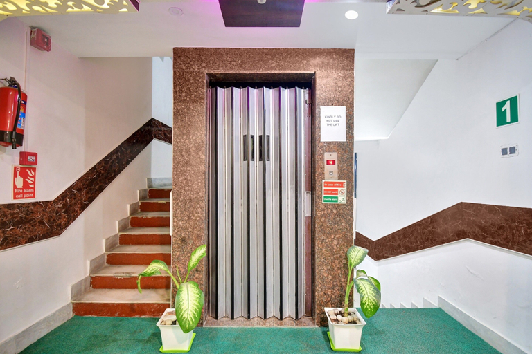 Others 5, Hotel O Tower Shanavi Inn, North 24 Parganas