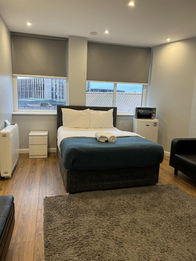 Bedroom 3, Showcase Apartments Kimberley House, Leicester