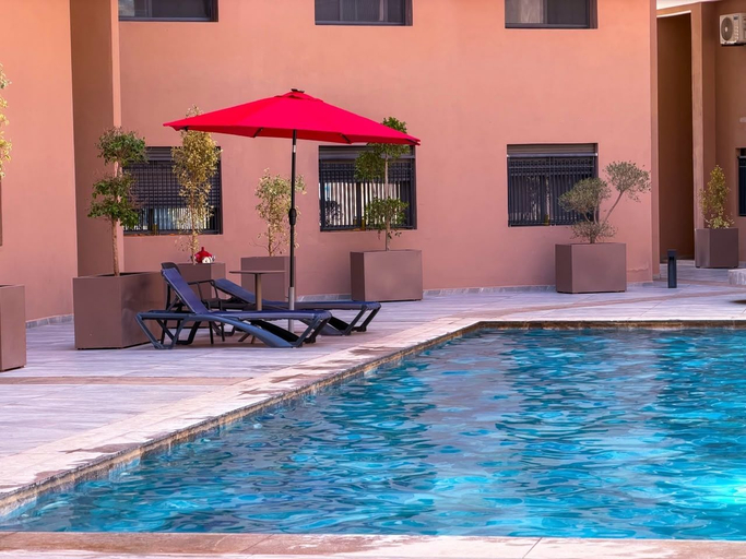 Others 3, Duplex à Guéliz, Piscine, Wifi & Parking, Marrakech