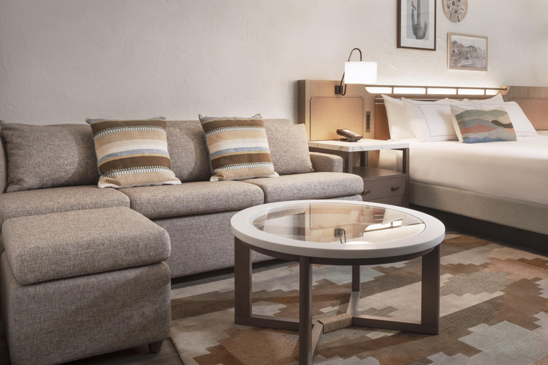 Bedroom 4, The Scottsdale Resort and Spa, Curio Collection by Hilton, Maricopa