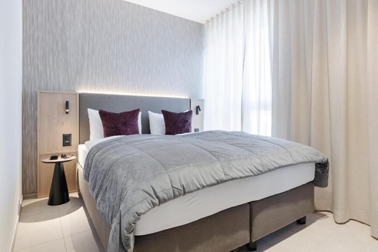 Others 2, CITY STAY – Zeughausstrasse, Zürich