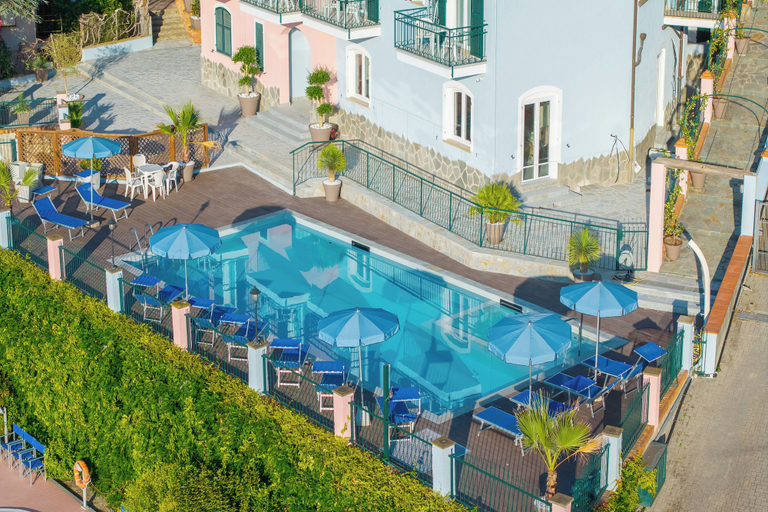 Exterior & Views 3, Residence Il Poggio, Savona