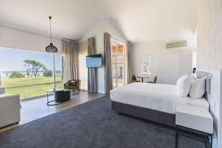 Bedroom 5, Formosa Golf Resort, Manukau