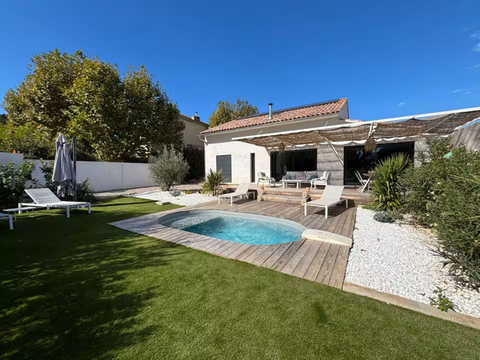 Others 1, Magnificent Villa With Swimming Pool in Marseille, Bouches-du-Rhône