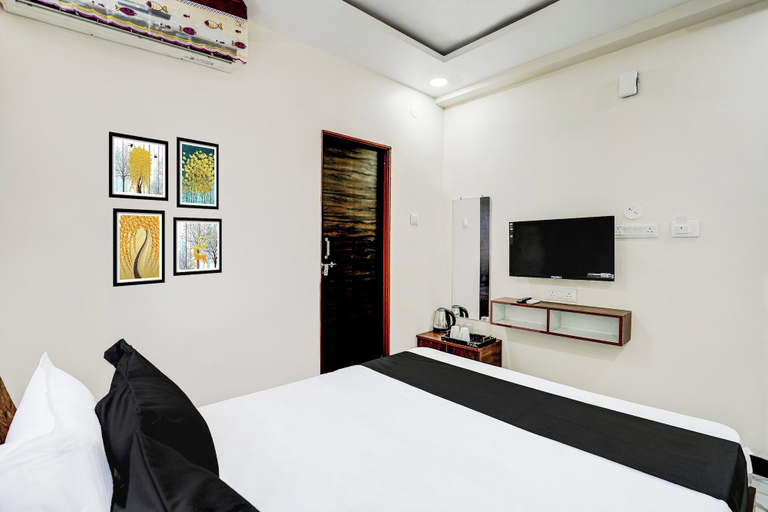 Others 2, Hotel O Swagatam, Nagpur