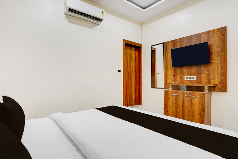 Others 2, Hotel O Hotel Madhvam, Kaushambi