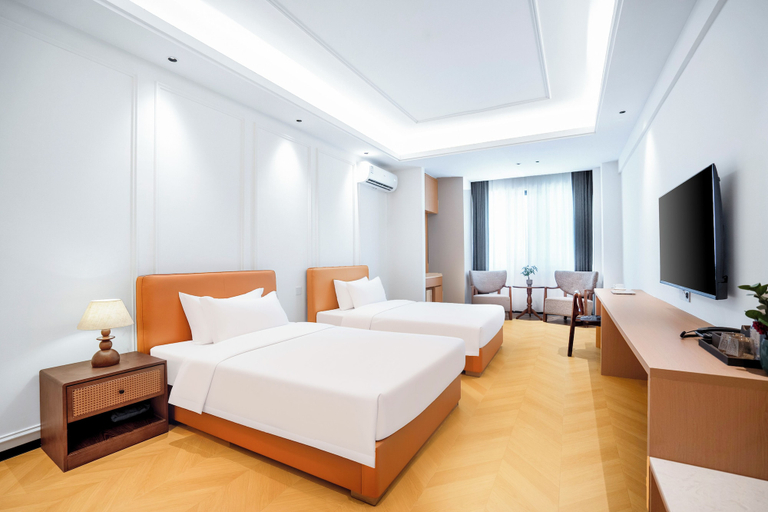 Others 3, 16KM HOTEL, Vientiane
