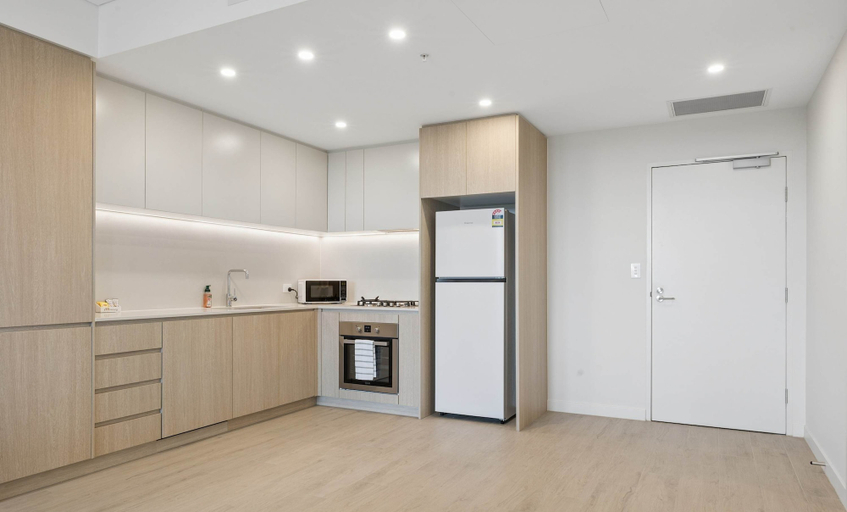 Others 3, Metawise BnB Reserve View 1BR Study Near Metro, Sydney