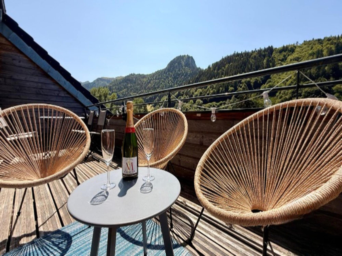 Others 2, Lush Apartment With Sancy Views, Puy-de-Dôme
