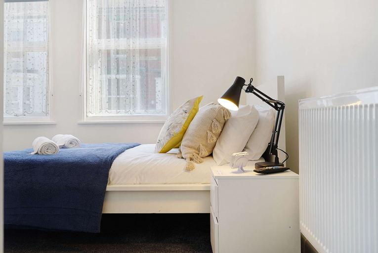 Others 3, Chic 1BR Stay Near Darlington Sleeps 2 TV Wifi, Darlington