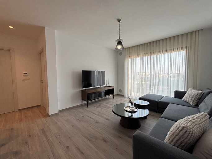 Others 4, NEW Bright Luxury 1BR Central Location, La Marsa