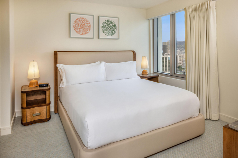 Bedroom 3, Ka Laʻi Waikiki Beach, LXR Hotels & Resorts, Honolulu