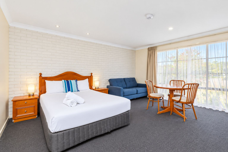 Bedroom 3, Best Western Ambassador Motor Inn & Apartments, Wagga Wagga - Pt A