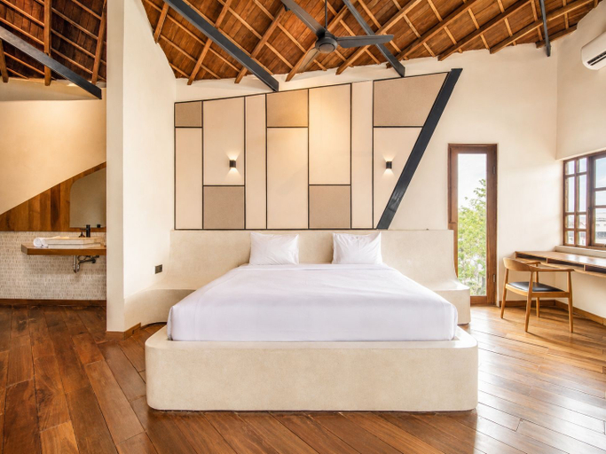 Others 2, Stunning 2-br Penthouse With View 800m to Beach, Badung