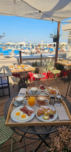 Food & Drinks 5, Hotel Mirage - Breakfast on the Beach, Rimini
