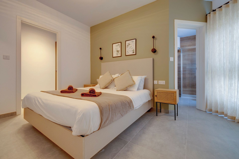 Others 5, Sleek 2BR Residence by the Promenade