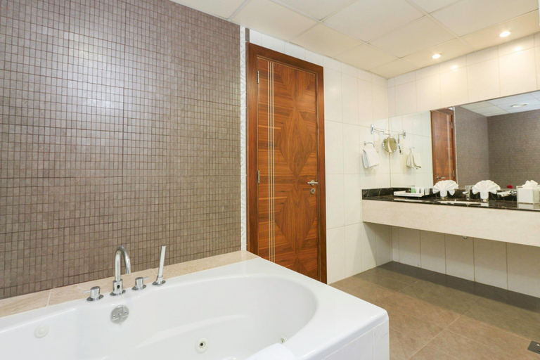 Bathroom 5, City Premiere Marina Hotel Apartments, Dubai