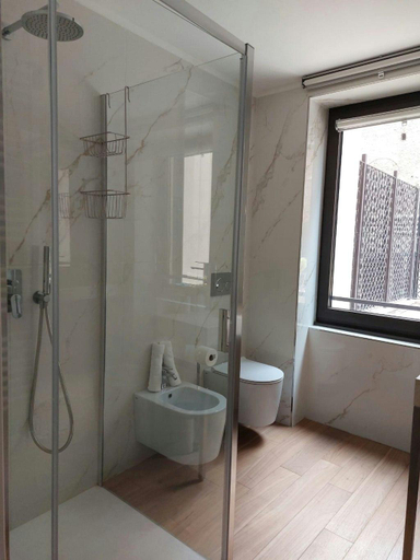Bathroom, NJ HOTELS & APARTMENTS, Milano