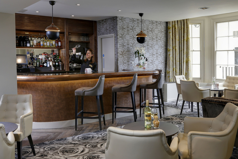 Others 4, Banbury House Hotel, Oxfordshire