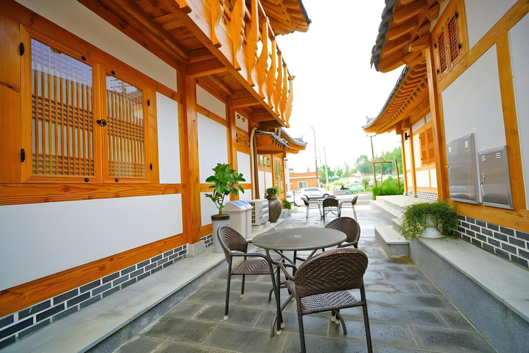 Exterior & Views 5, Iga Hanok Awarded Architectural Culture Award, Jeonju