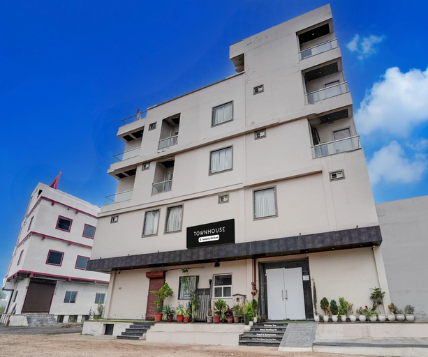 Others 5, Classic Hotel Sterling, Kota