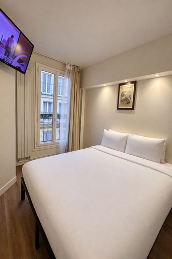 Bedroom 2, Hotel de France, Paris