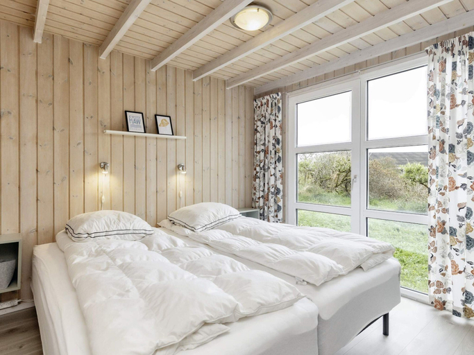 Bedroom 2, 5 Star Holiday Home in Hjorring, Hjørring
