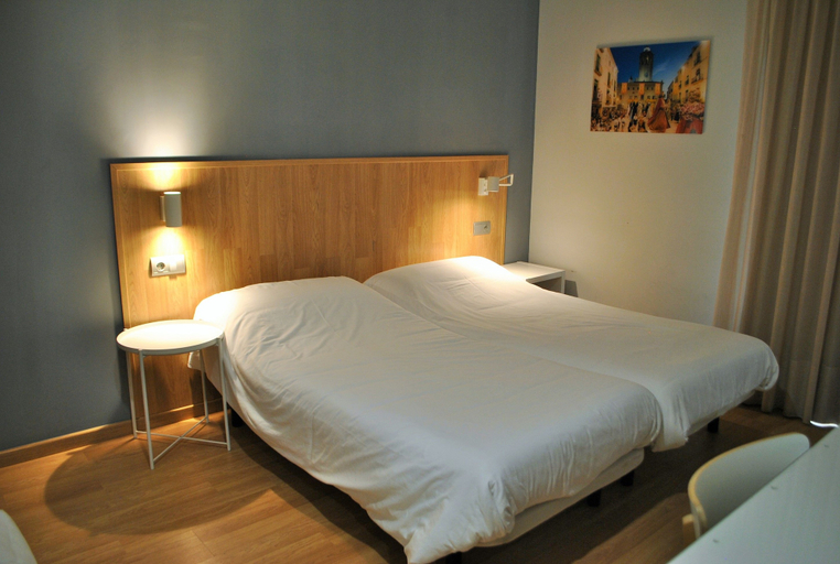 Bedroom 1, Hostal Universitat Cervera, Lleida