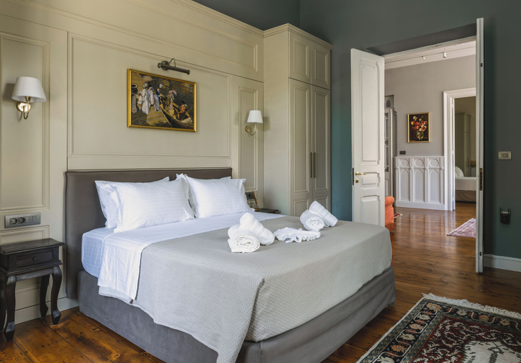 Others 5, Victoria Mansion, South Aegean