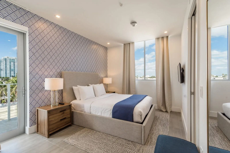 Others 3, Modern 2BR in South Beach 5 Min Walk to Beach, Miami-Dade