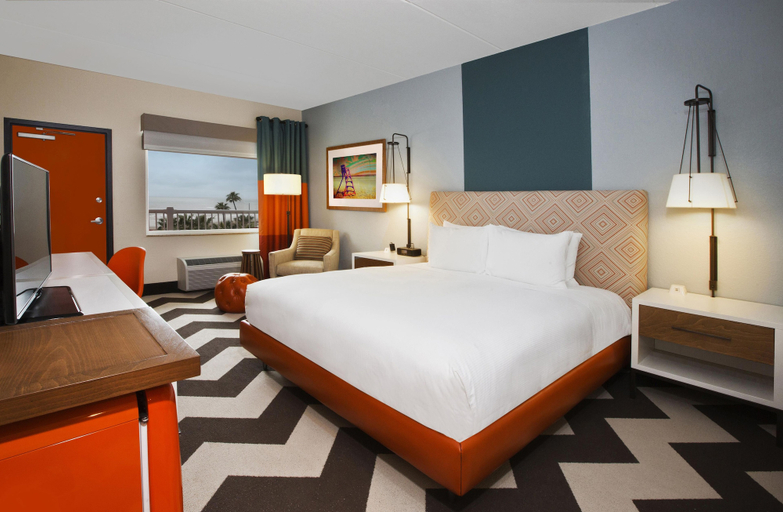 Bedroom 3, DoubleTree by Hilton Hotel Galveston Beach, Galveston
