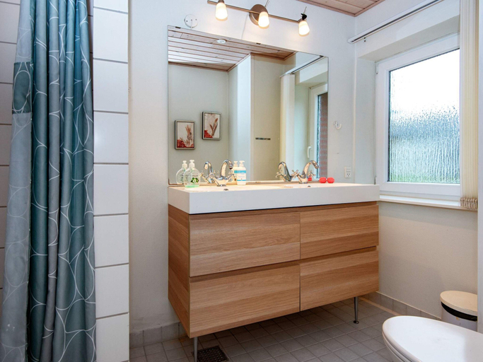 Bathroom 3, 6 Person Holiday Home in Skaerbaek-by Traum, Tønder