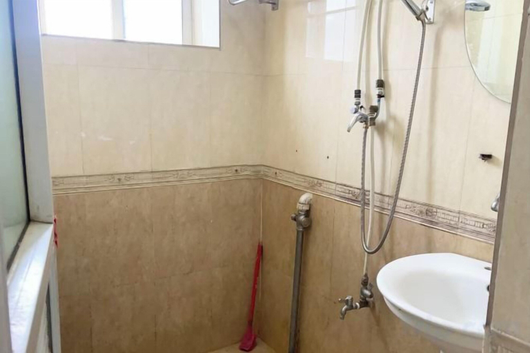 Bathroom 4, Shiguang Zhenpin Apartment, Nanning